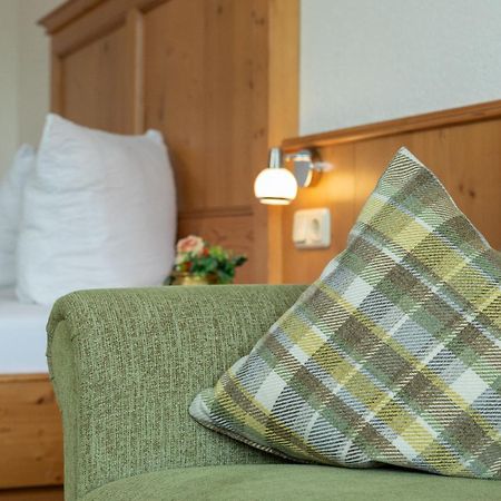 Appartement Predigstuhlblick Mit Indoorpool Und Sauna Bad Goisern Exterior foto